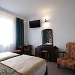 Na Zbojeckiej 2*