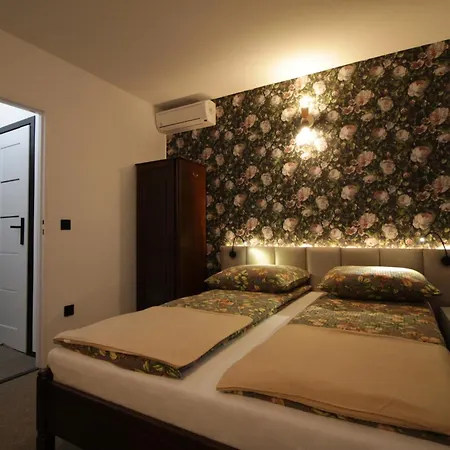 Hotel Na Zbójeckiej 2*